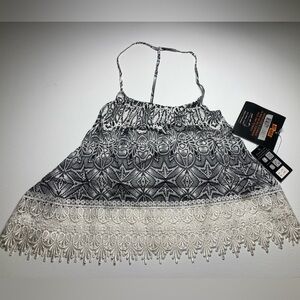 NWT ALI & KRIS TANK WITH LACE DETAILS SIZE L
